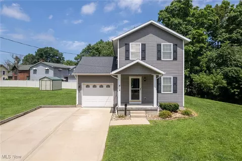 818 S Avenue Ave SE, Massillon, OH 44646