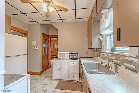 2209 Maple Ave NE, Canton, OH 44714 photo 14