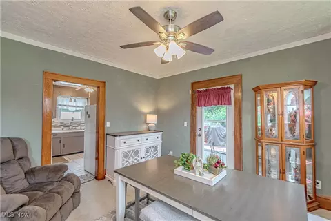 2209 Maple Ave NE, Canton, OH 44714 photo 9