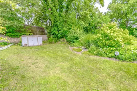 2209 Maple Ave NE, Canton, OH 44714 photo 24