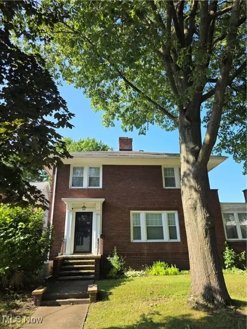 1224 N Avenue Ave NE, Massillon, OH 44646
