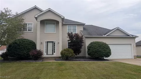 828 Mayfield Dr, Boardman, OH 44512
