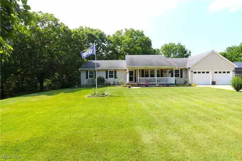 10411 River Rd, Huron, OH 44839