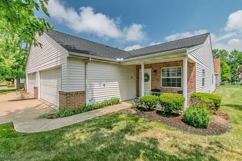 681 N Creek Dr, Painesville, OH 44077