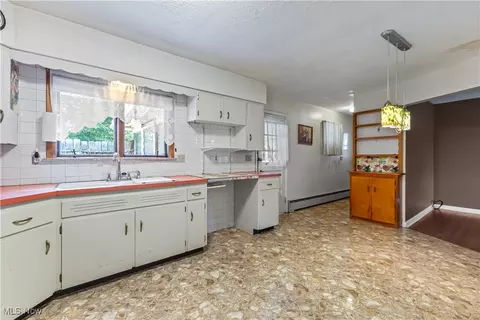 759 Valley View Dr, Brookfield, OH 44403 photo 9