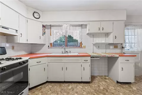 759 Valley View Dr, Brookfield, OH 44403 photo 8