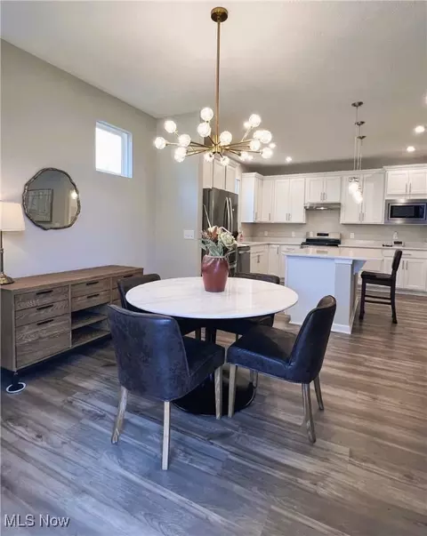 Dining - 8099 Brookview Ln, Mentor, OH 44060 photo 1 of 2