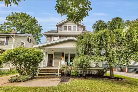 2038 Morrison Ave, Lakewood, OH 44107