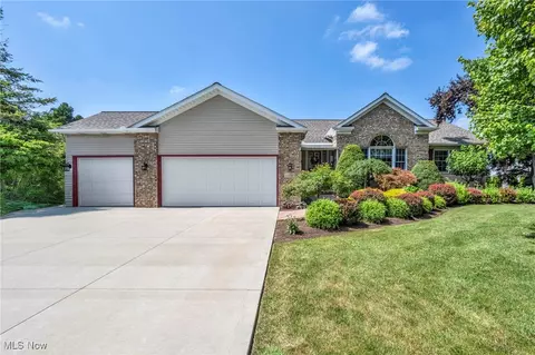 11383 Somerset Trl, Concord, OH 44077