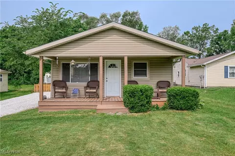 3236 S Bender Ave, Akron, OH 44319