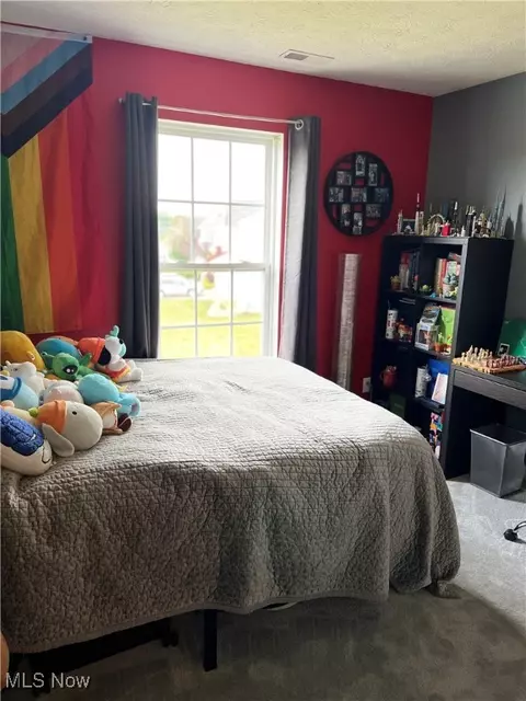 Bedroom - 116 Ledgestone Ct, Berea, OH 44017 photo 5 of 9