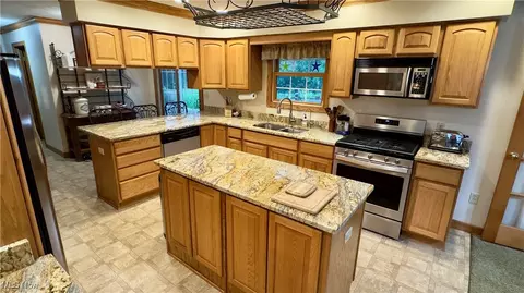 6190 3rd Ave, Kent, OH 44240 photo 4
