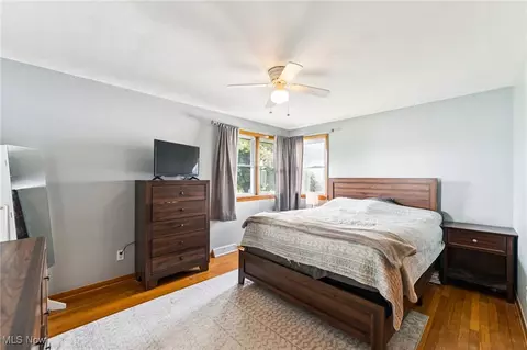 Bedroom - 129 Whitman Blvd, Elyria, OH 44035 photo 4 of 5