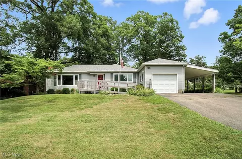 621 Garden Rd, Zanesville, OH 43701