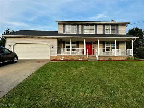 832 Meese Rd NE, Louisville, OH 44641