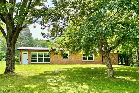 17575 Ridge Rd, North Royalton, OH 44133