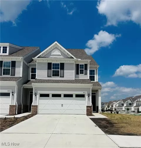 975 Memory Ln # -5, Aurora, OH 44202