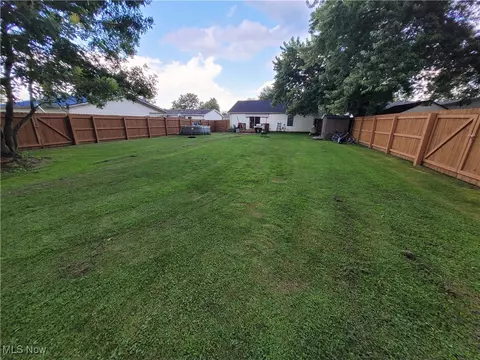 Exterior - 455 Stallion Ct, Lagrange, OH 44050 photo 3 of 5
