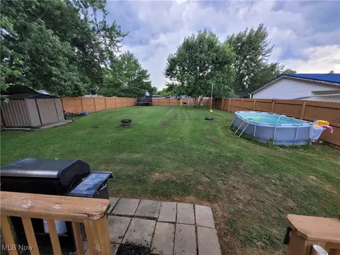 Exterior - 455 Stallion Ct, Lagrange, OH 44050 photo 2 of 5