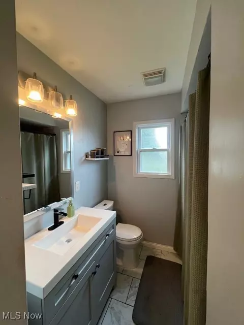 804 Pendley Rd, Willowick, OH 44095 photo 11