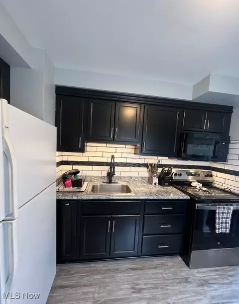 804 Pendley Rd, Willowick, OH 44095 photo 6