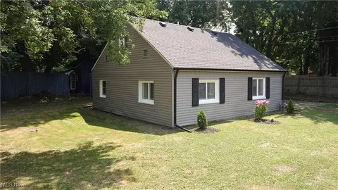 Exterior - 5730 West Ave, Ashtabula, OH 44004 photo 5 of 8