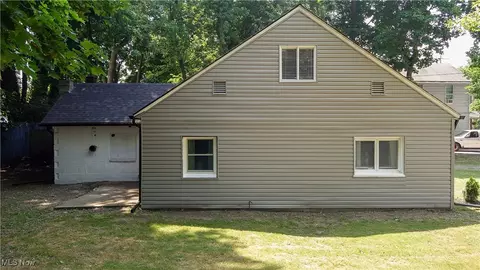 Exterior - 5730 West Ave, Ashtabula, OH 44004 photo 6 of 8