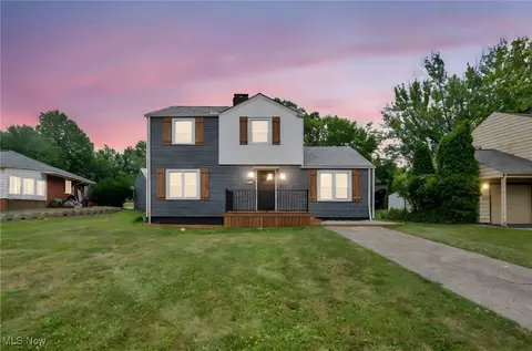 2129 Buena Vista Dr, Wickliffe, OH 44092