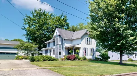 14436 Hickox St, Burton, OH 44021