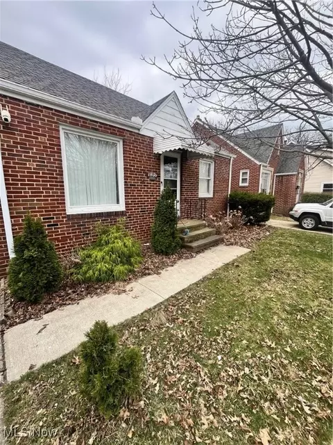 19100 Pasnow Ave, Euclid, OH 44119