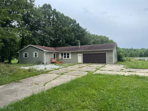 9520 Griffith Rd, Ravenna, OH 44266