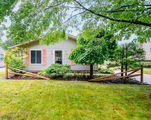 6472 Rosebelle Ave, North Ridgeville, OH 44039