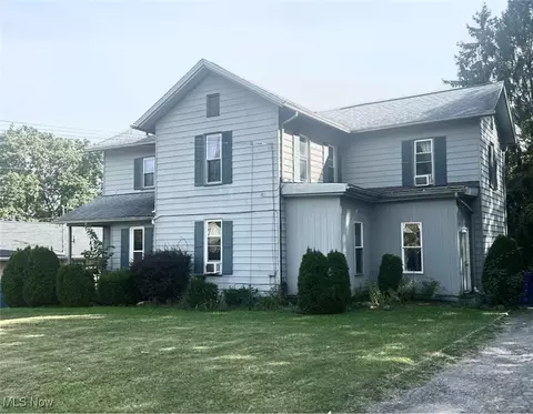 574 Spring St, Struthers, OH 44471 photo 1