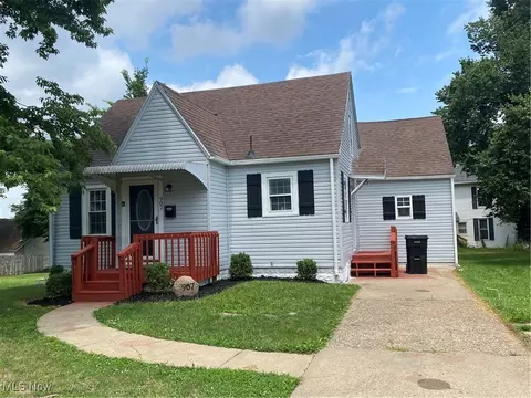 907 Virginia St, Zanesville, OH 43701