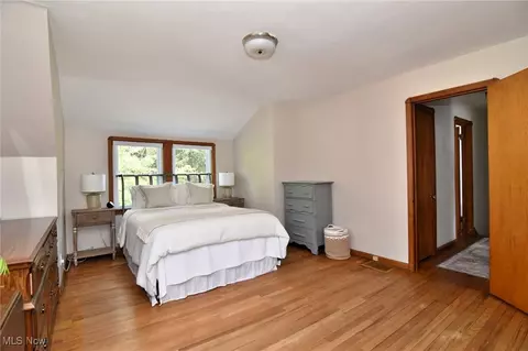 Bedroom - 6525 E Pleasant Valley Rd, Independence, OH 44131 photo 2 of 8