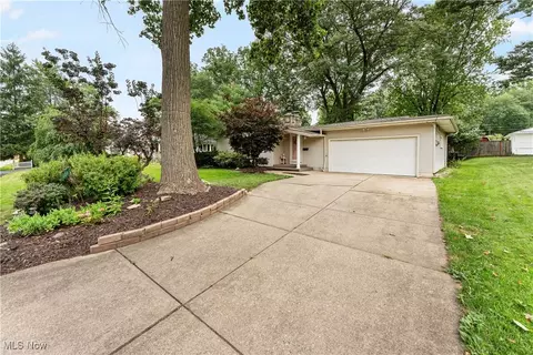 730 Charldon Ave SW, Massillon, OH 44646 photo 4