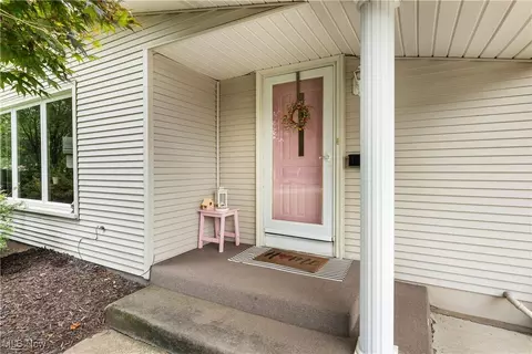 730 Charldon Ave SW, Massillon, OH 44646 photo 3