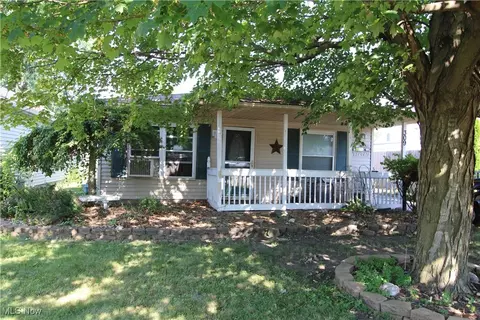 309 Franklin Ave, Elyria, OH 44035 photo 1