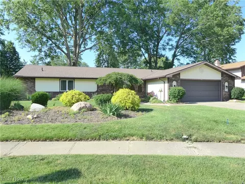 1600 Redbud Pl, Lorain, OH 44053