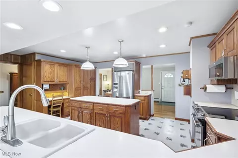 Kitchen - 1318 Mirheath Dr, Huron, OH 44839 photo 5 of 5