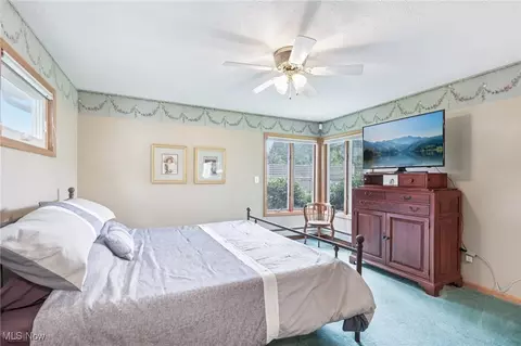 Bedroom - 1318 Mirheath Dr, Huron, OH 44839 photo 2 of 3