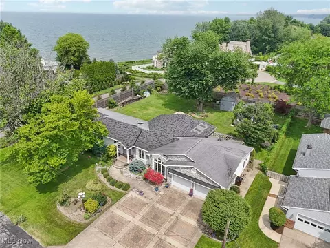 View/Area - 1318 Mirheath Dr, Huron, OH 44839 photo 1 of 7