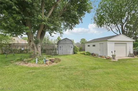 Exterior - 1318 Mirheath Dr, Huron, OH 44839 photo 7 of 10