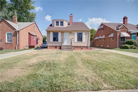 8102 Bertha Ave, Parma, OH 44129