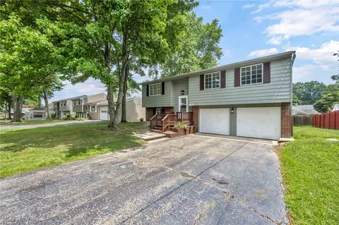 719 Indiana Ave, Mcdonald, OH 44437