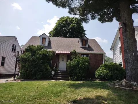 7921 Southington Dr, Parma, OH 44129