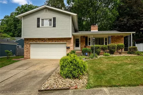 1423 Shanabrook Dr, Akron, OH 44313