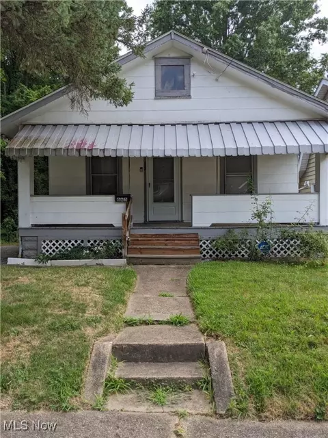 665 Hudson Ave, Akron, OH 44306