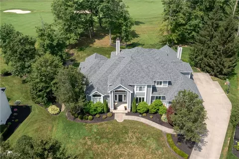 375 Glengarry Dr, Aurora, OH 44202