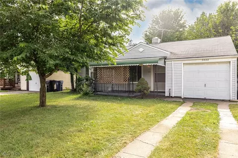 3840 W 143rd St, Cleveland, OH 44111